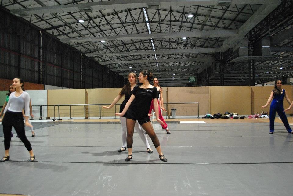 Viaje Cía Mo-Mo a Bento em danca 2012 Brasil