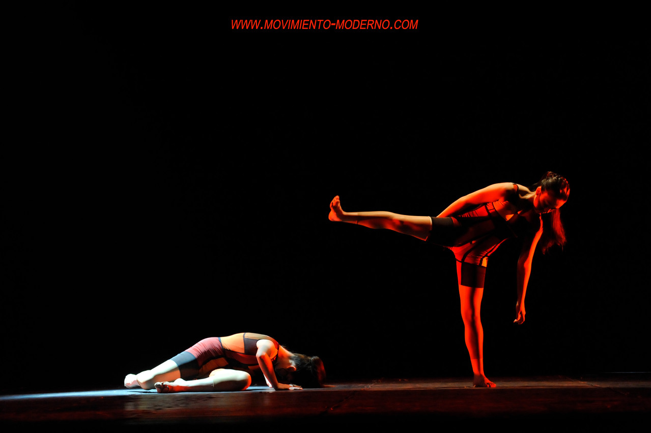 Obra Viola 2º lugar Bento-em-danca Brasil 2012 Intérpretes Antonia Erazo (14)-Antonia Toro(13), imágenes Solange Avelino