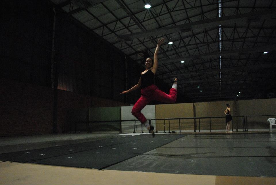 Viaje Cía Mo-Mo a Bento em danca 2012 Brasil