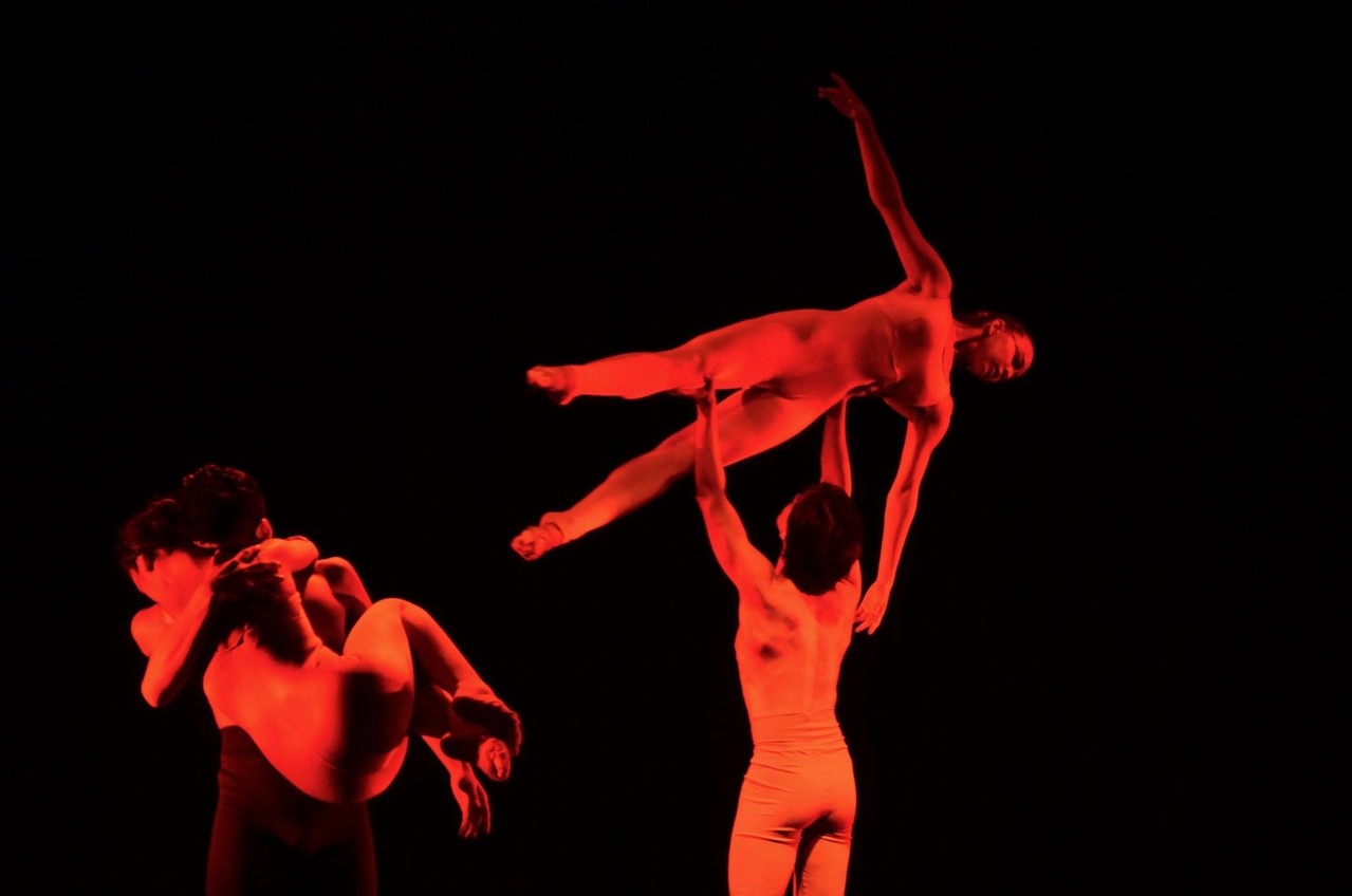 Presentación Cía. Mo-Mo; Agosto 2013 /Teatro Facetas /Obra Réquiem