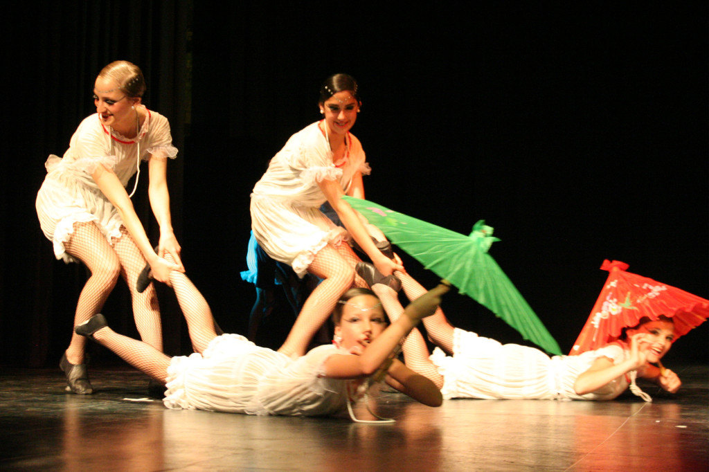 "Cabaret" escuela de danza Mo-Mo dic 09