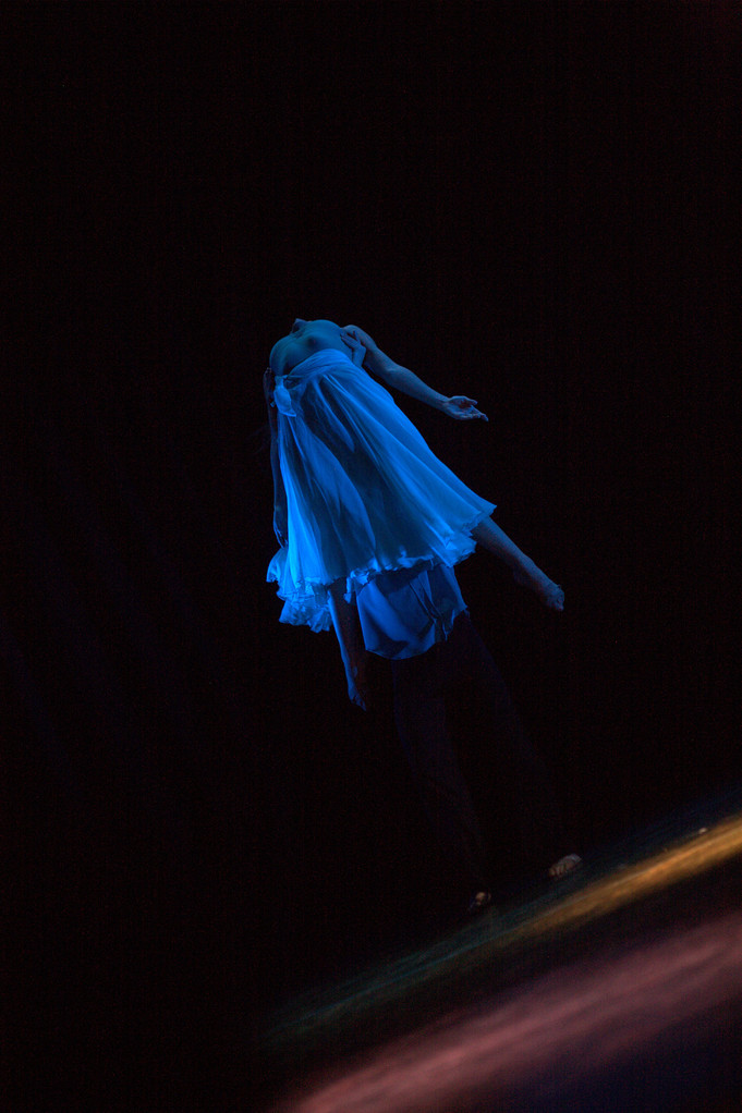  Cía.Mo-Mo, dúo "Amor Volátil"Intérpretes VAnessa Blasco-Benjamín Marchant jul-2013