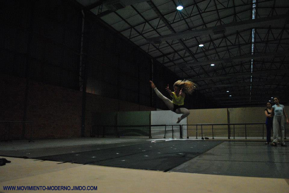 Cía Mo-Mo en Bento-em-danca 2012