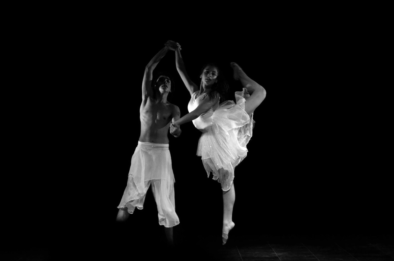Presentación Cía. Mo-Mo; Agosto 2013 /Teatro Facetas /Obra Réquiem