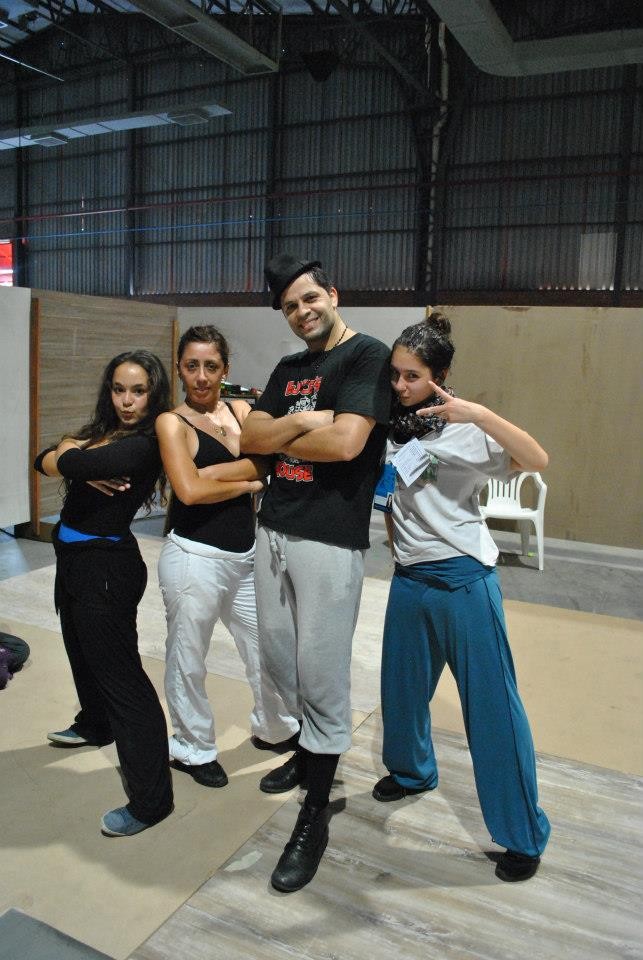 Viaje Cía Mo-Mo a Bento em danca 2012 Brasil