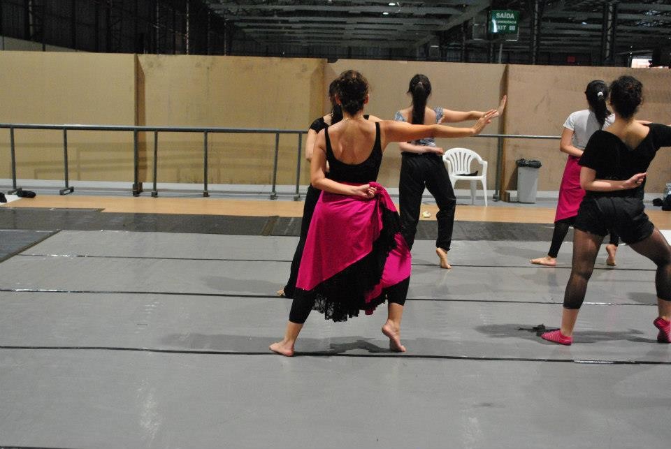 Viaje Cía Mo-Mo a Bento em danca 2012 Brasil