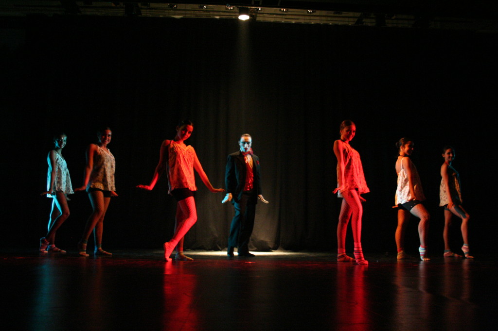 "Cabaret" escuela de danza Mo-Mo dic 09