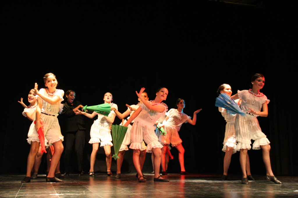 "Cabaret" escuela de danza Mo-Mo dic 09