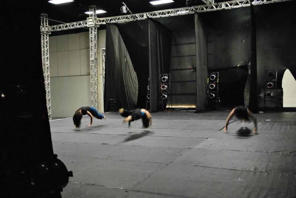 Viaje Cía Mo-Mo a Bento em danca 2012 Brasil