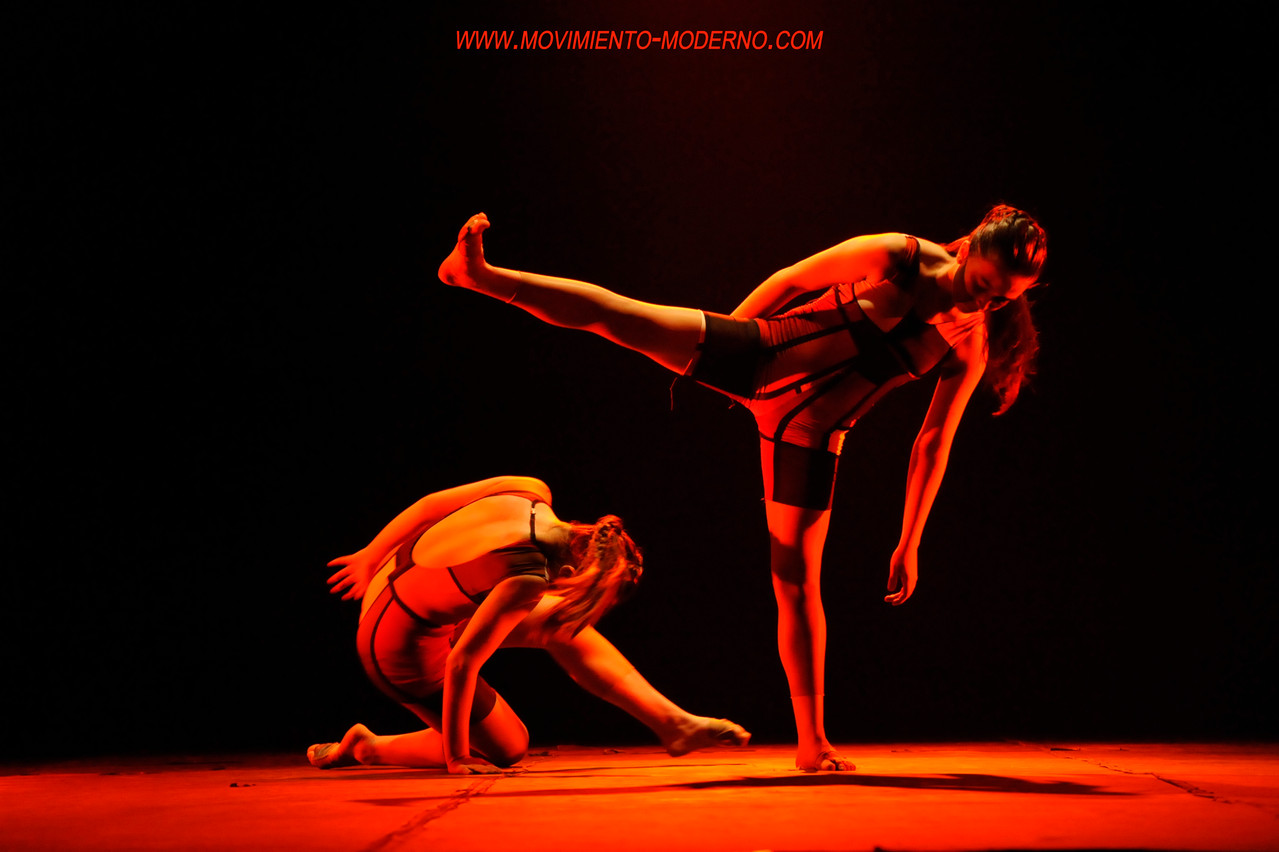 Obra Viola 2º lugar Bento-em-danca Brasil 2012 Intérpretes Antonia Erazo (14)-Antonia Toro(13), imágenes Solange Avelino