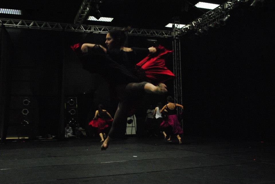 Viaje Cía Mo-Mo a Bento em danca 2012 Brasil
