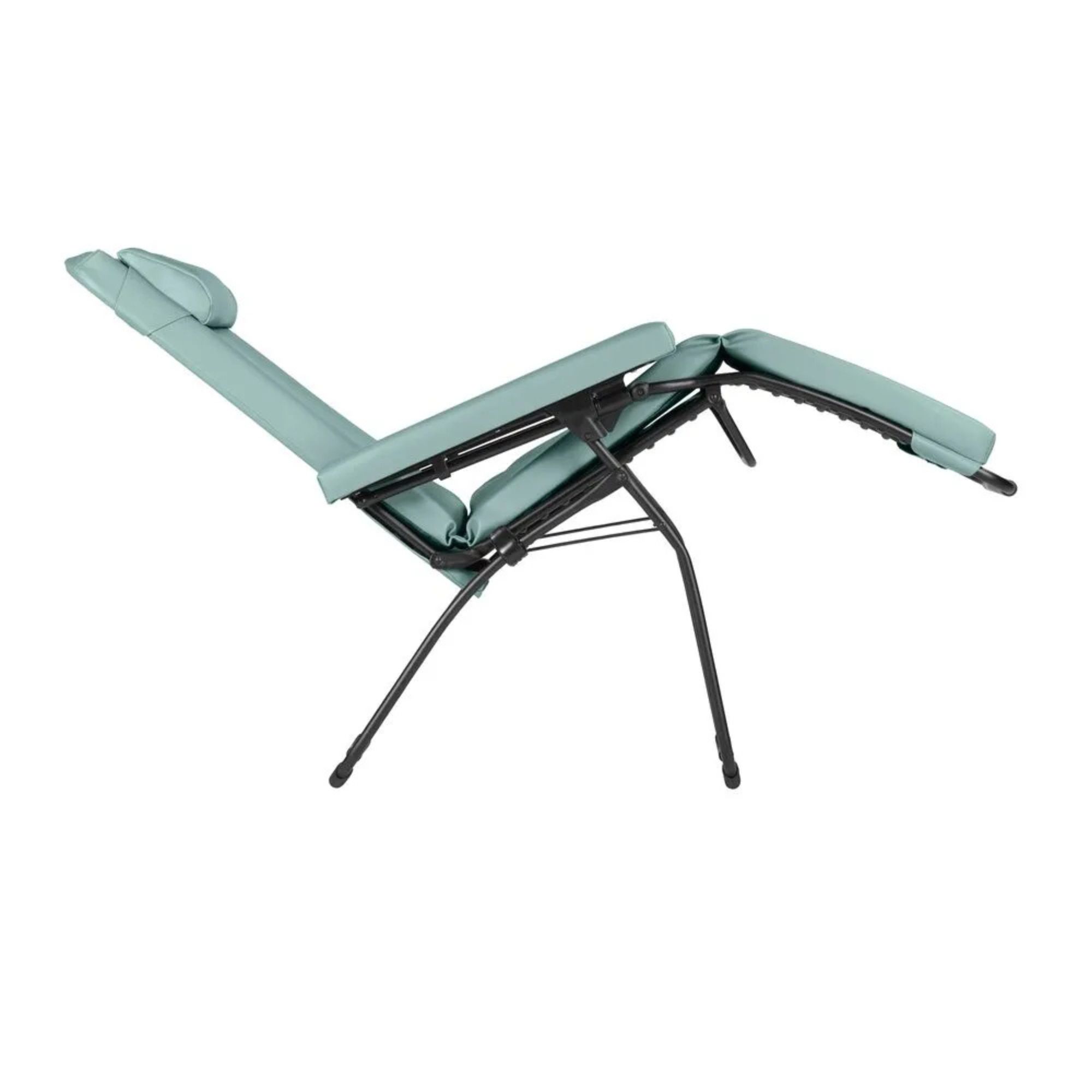Fauteuil relax Lafuma Oxygène incliné en position Zéro Gravité pour soulager le dos et améliorer la circulation sanguine.