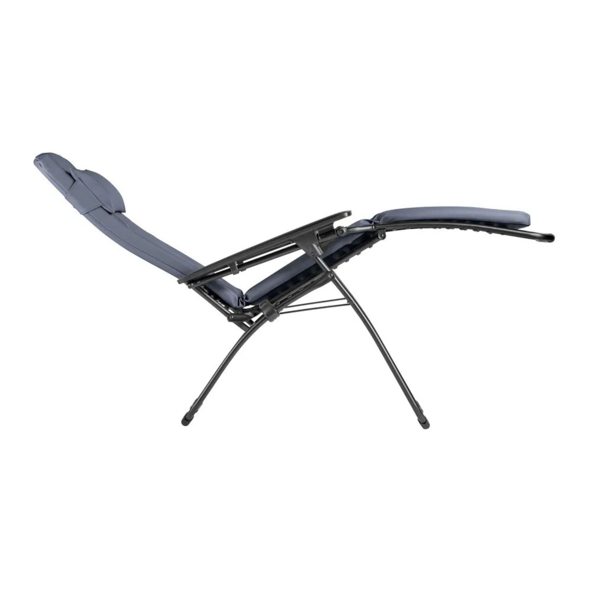 Fauteuil relax Vital Lafuma gris charbon vu de profil, en position Zéro Gravité inclinée