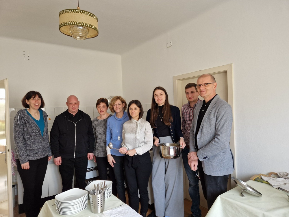 Die Mitglieder des Pfarrgemeinderats Landsee (v.l.): Mariella Kamper, Robert Schwarz, Alexandra Degendorfer, Karin Stifter, Eva Schrey, Magdalena Reisner, Patrick Kamper, Bernhard Reisner; nicht am Bild: Thomas Straß, Laszlo Dekany