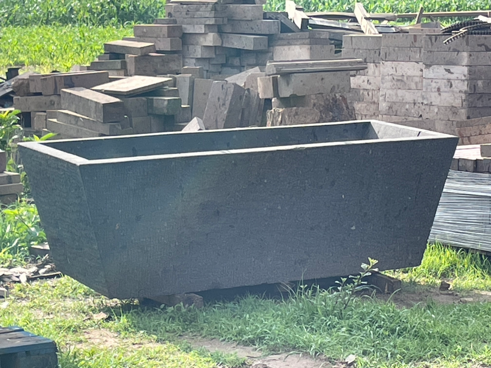 Cantera Stone Bathtub  $ 3,400.00 USD 