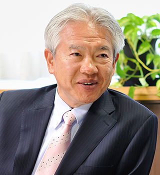 基調講演:丸山貢一さん(信濃毎日新聞論説主幹)