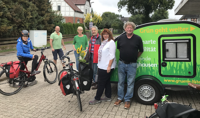 Mit der SG-Bürgermeisterkandidatin durch Riede/Felde