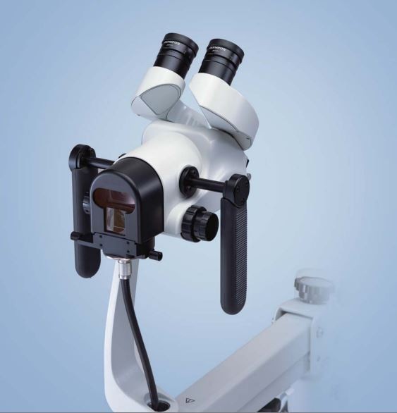 Maintenance Colposcope réalisé par Claude Gonon Microscopie