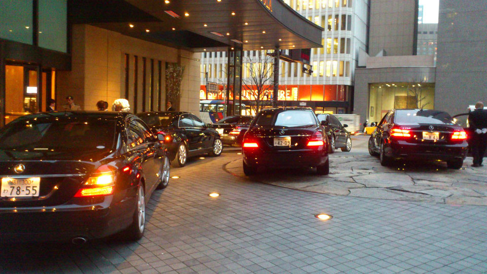 Car Hire at Peninsula Hotel