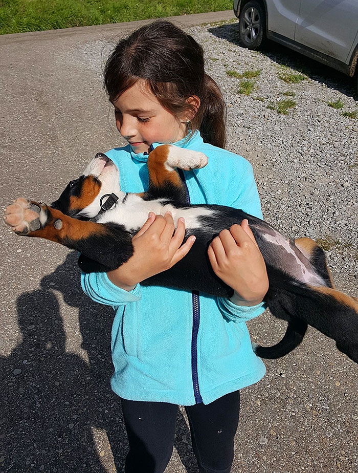 Die Enkelkinder von Elsa und Ueli Wickli waren immer für eine Knuddelei zu haben.