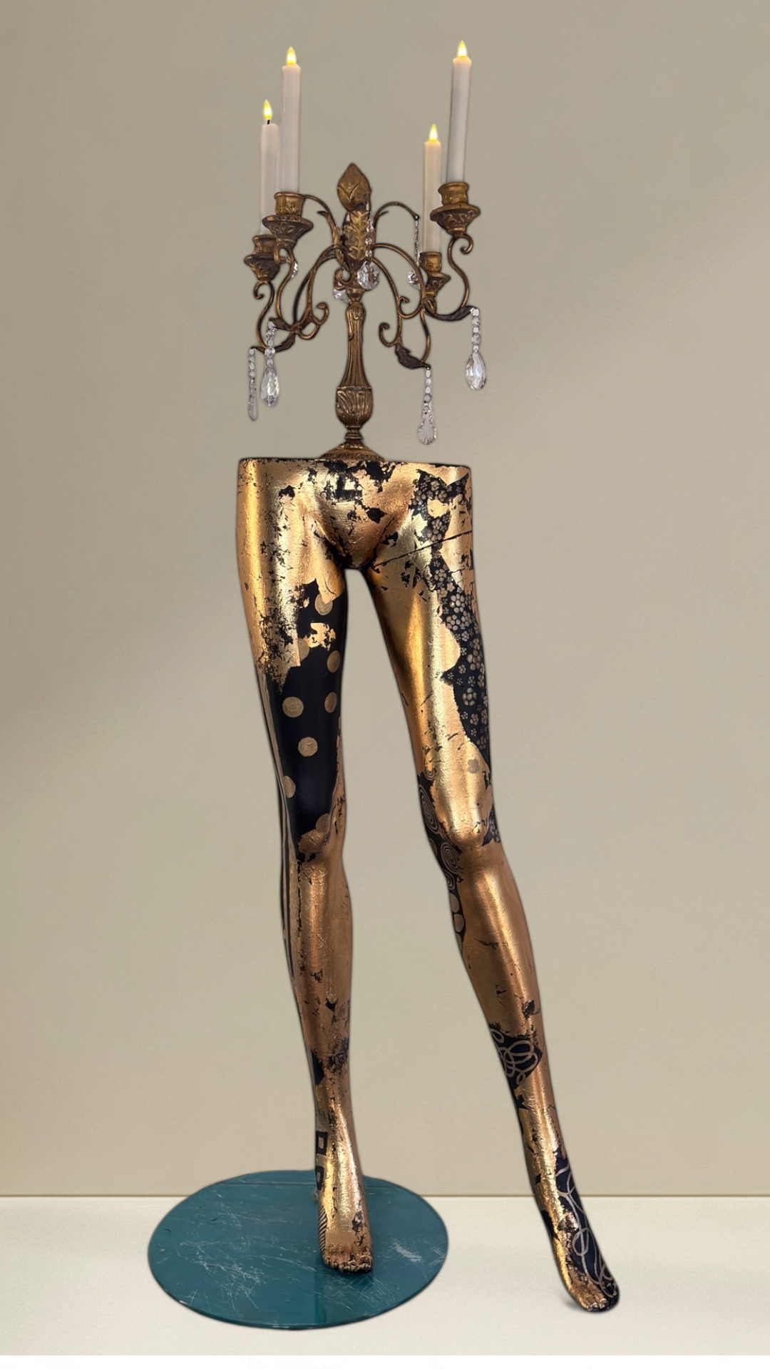 "Goldenn legs"