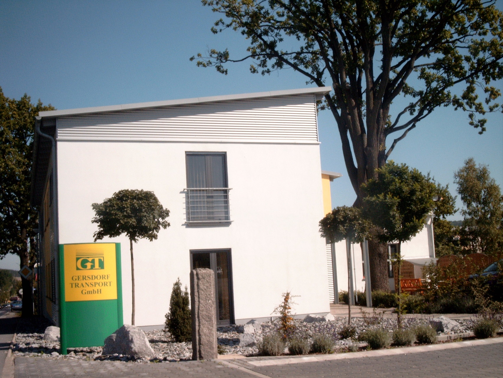 Büro- und Sozialgebäude, Haselbachtal, 2003
