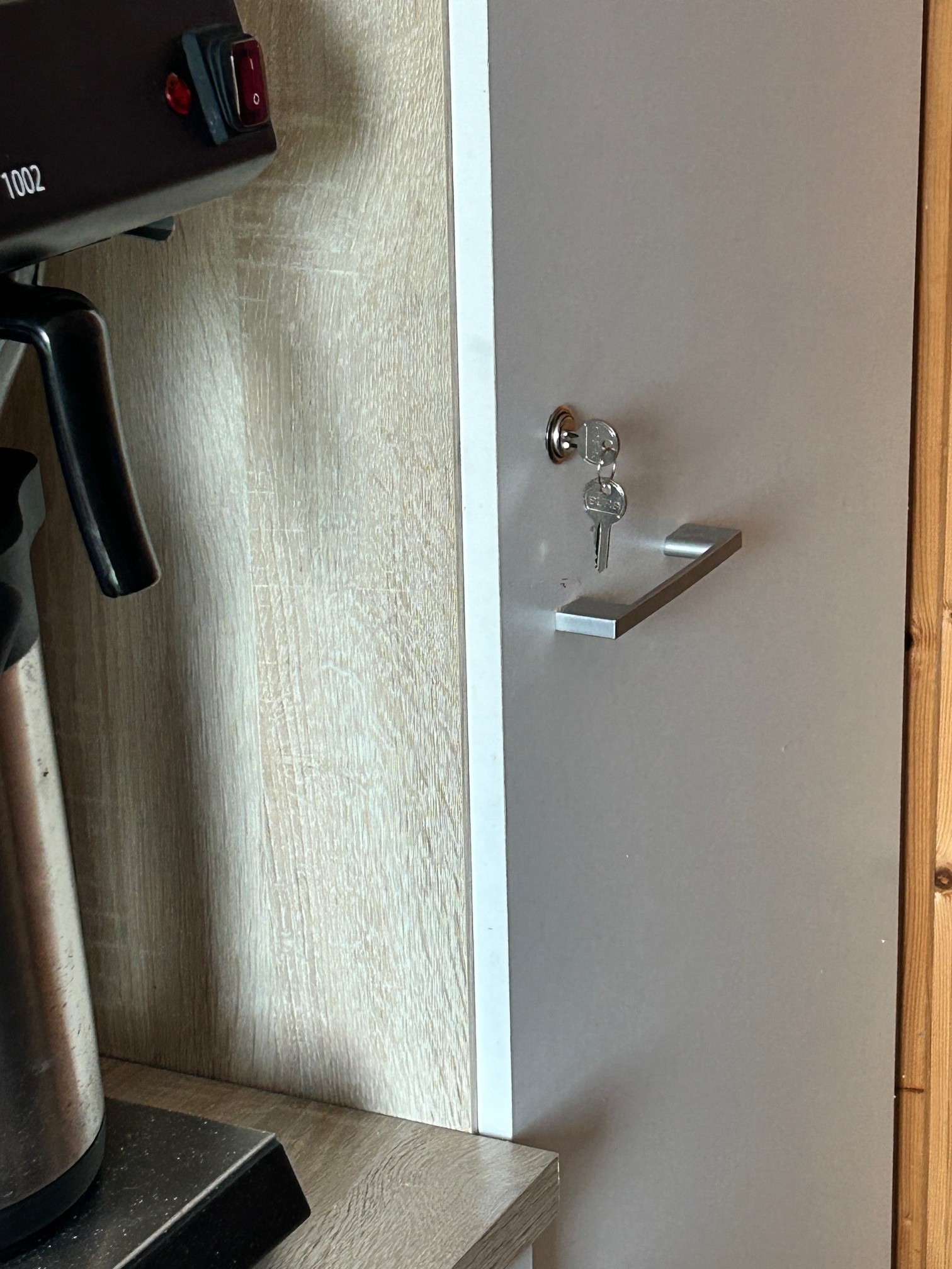 neues Schloß im Küchenschrank