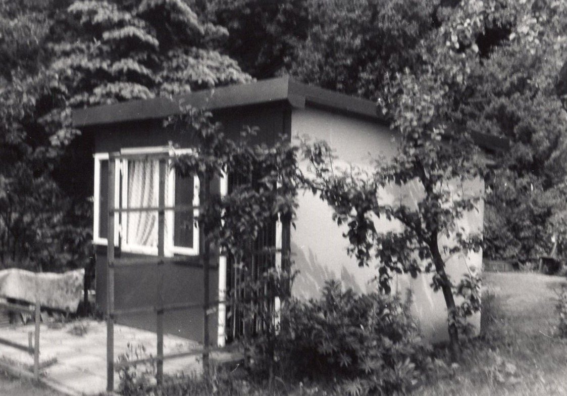 Laube im Garten 60