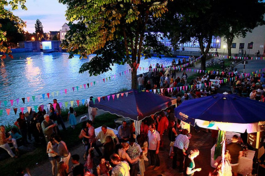 Straßenfest am Orbankai in Landshut an der Isar