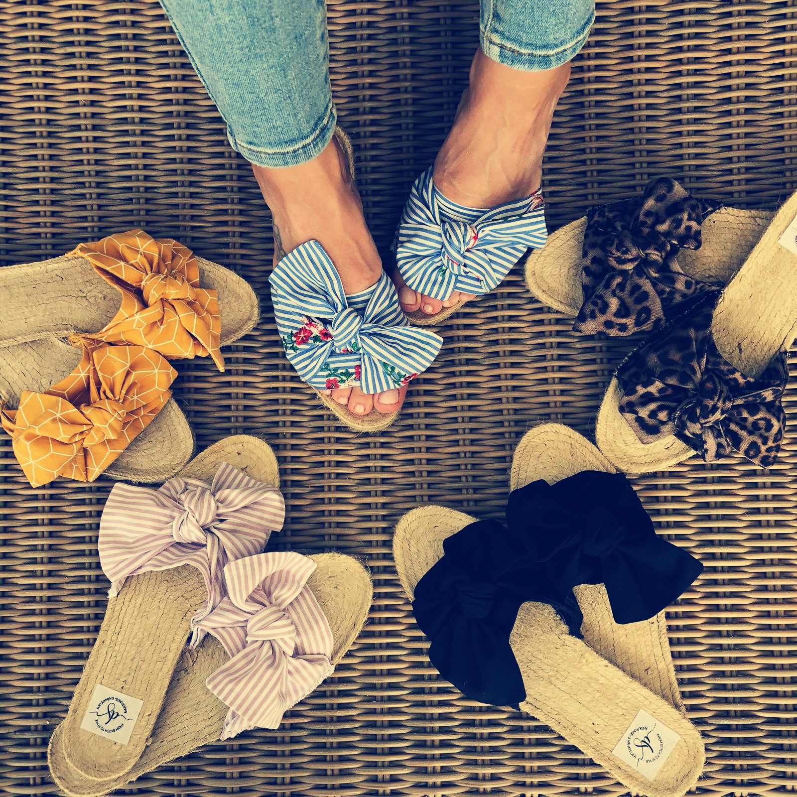 Espadrilles in verschiedenen Farben & Mustern