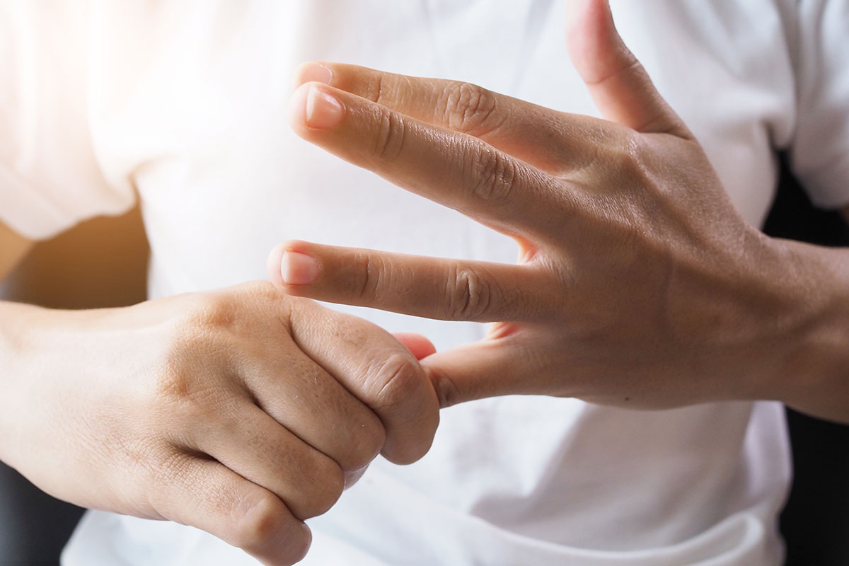 Ist Fingerknacken schädlich?