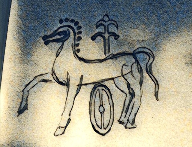 Glyphe de la jument ici avec le bouclier et le glyphe de l'arbre noble. Le cheval masculin et la jument féminine sont les glyphes du voyage.