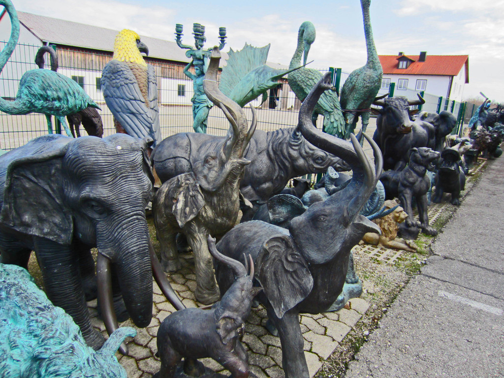 Bronzetiere