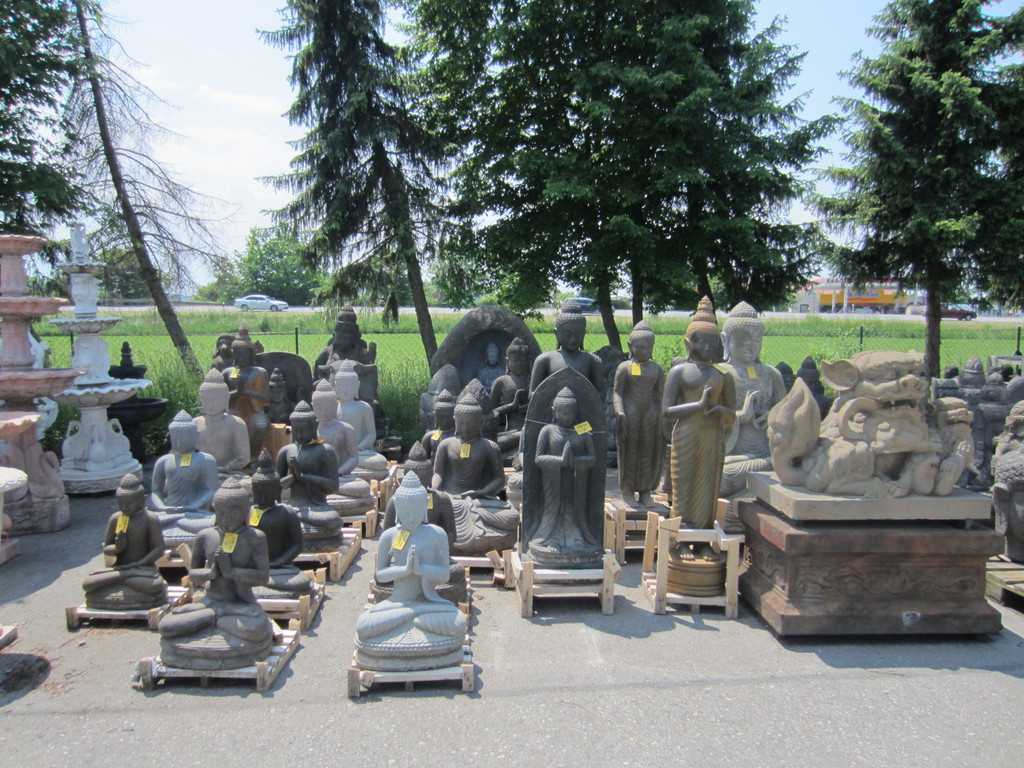 Buddhas von klein bis groß