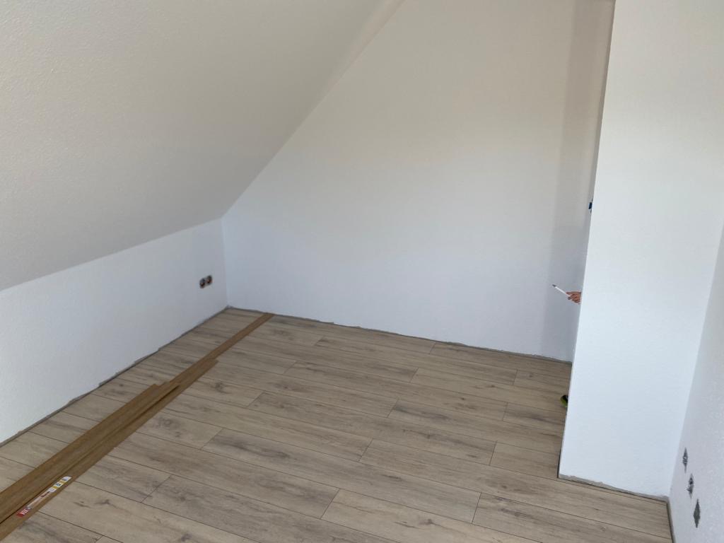 Vermietet Erstbezug Einer Gemutlichen 3 Zimmer Dg Wohnung In