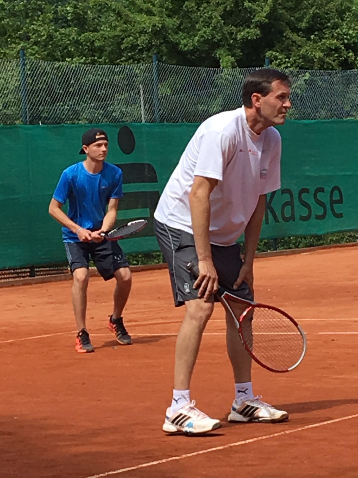 Junior und der Bucklige