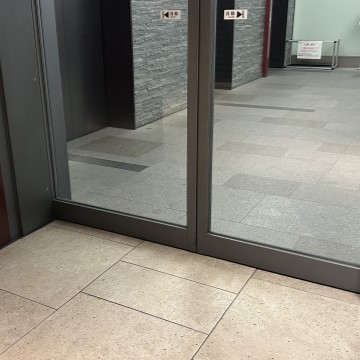 自動ドアの修理