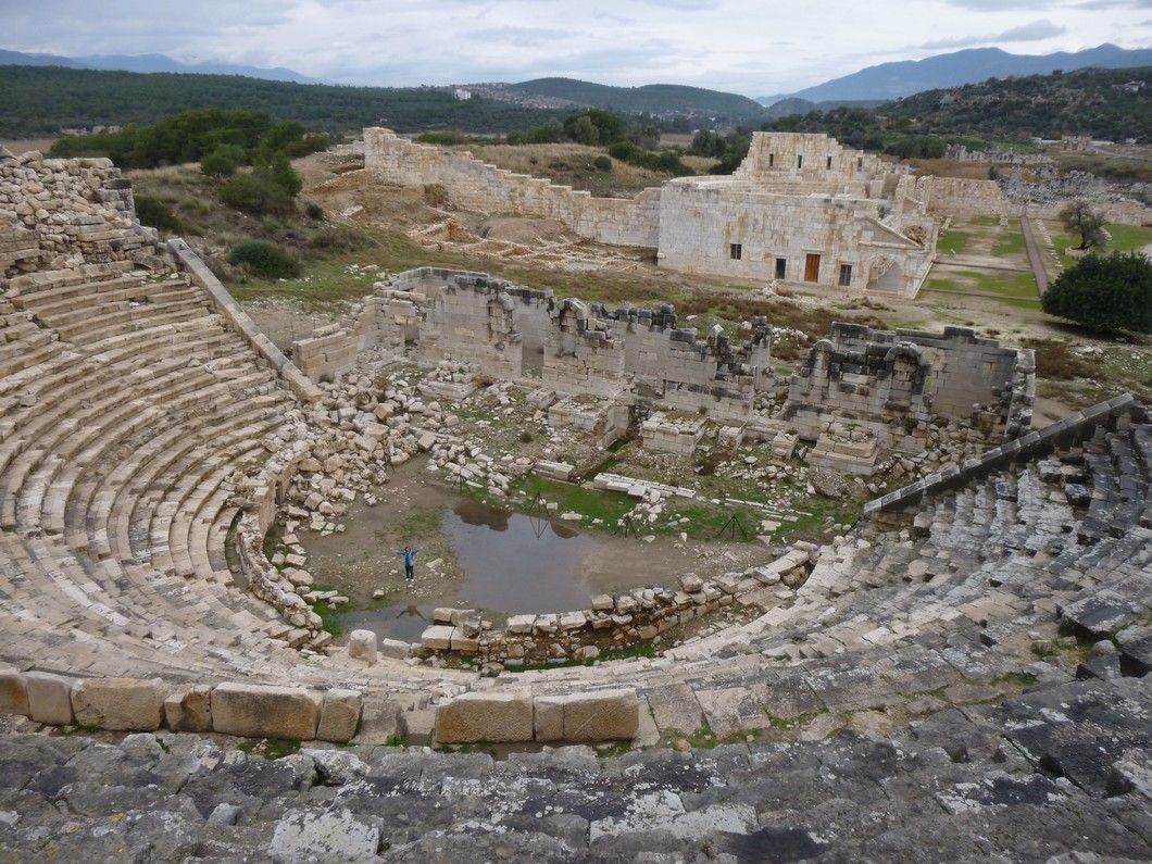 Patara, le théâtre et l'amphithéâtre romains l'un à côté de l'autre