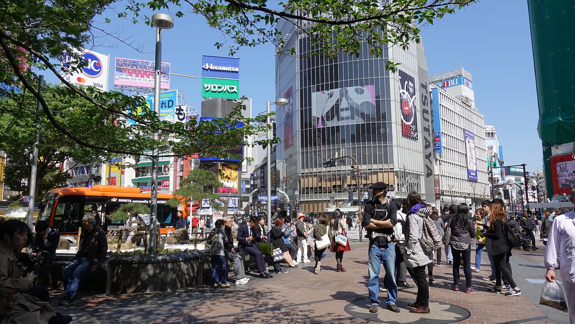 Shibuya in Tokyo : Erstklassige Infrastruktur. Man kommt schnell an jeden Ort der Stadt