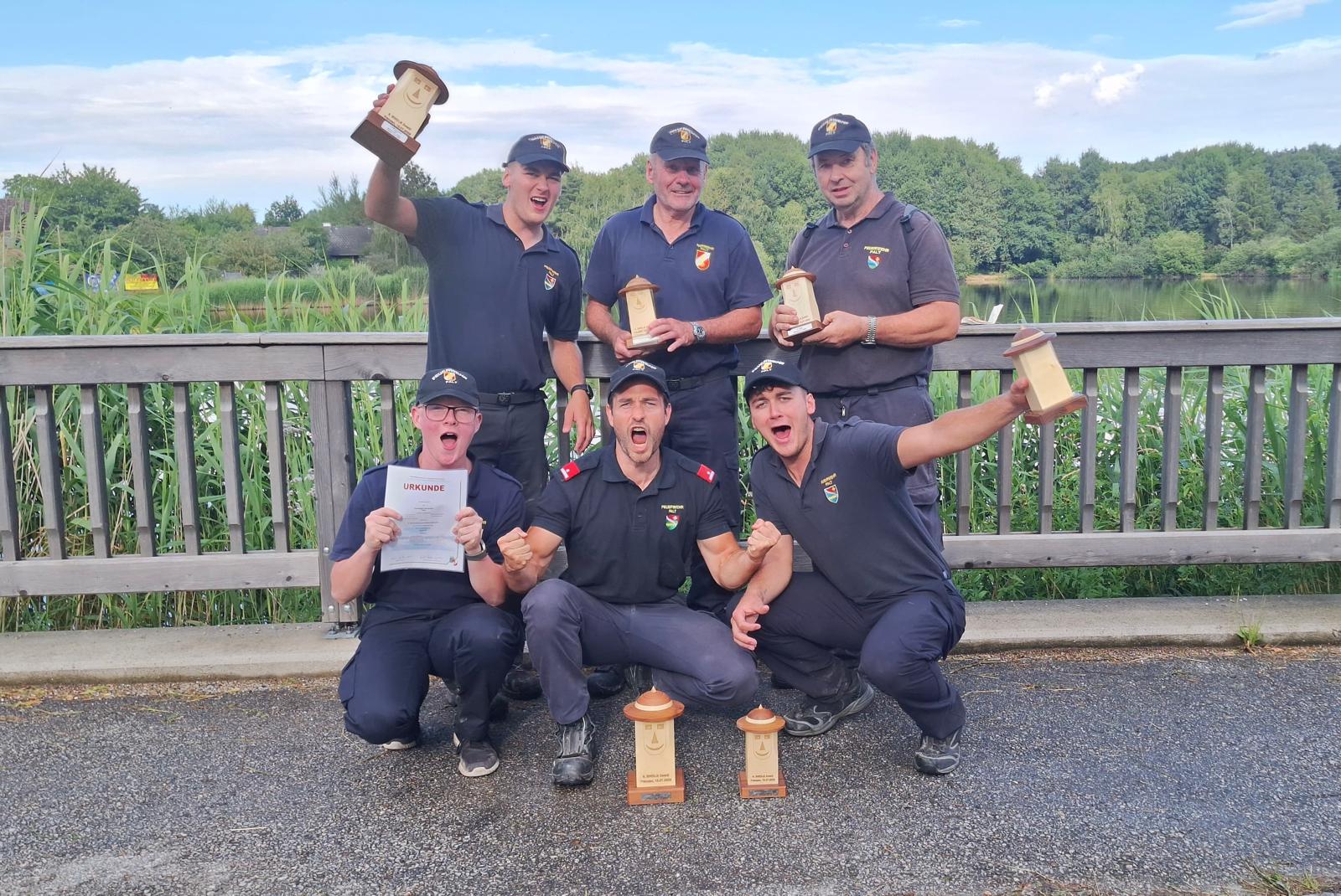 Sechs Pokale für die Feuerwehr Palt beim BWDLB in Zwettl