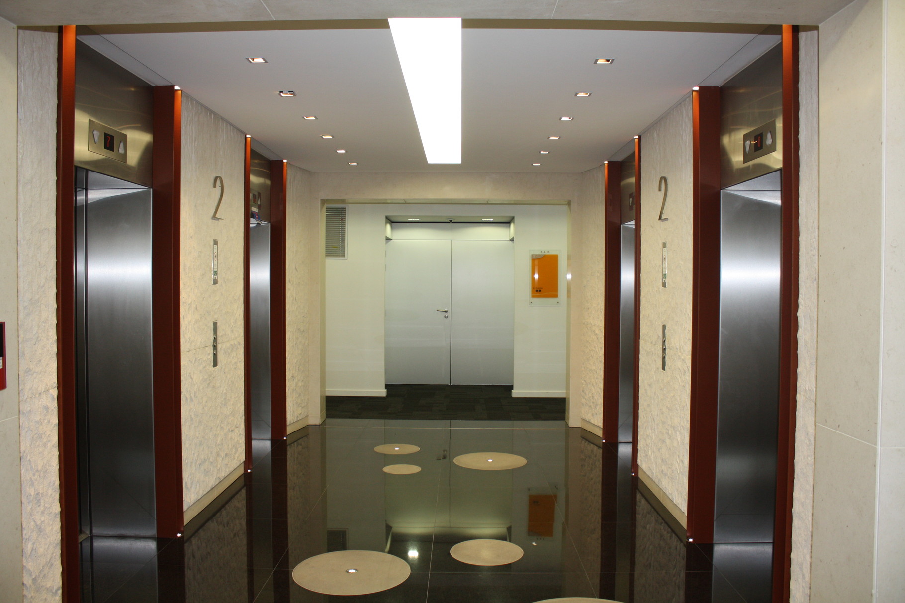 hall d'accueil d'une entreprise à la Défense-Paris