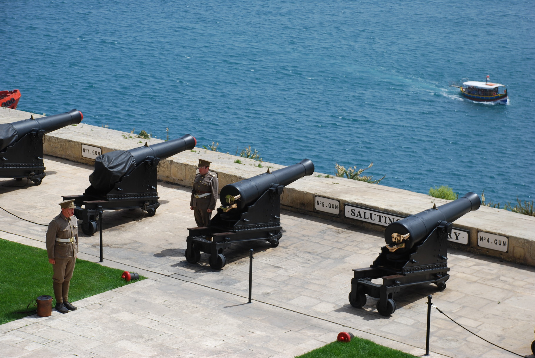Saluting Battery