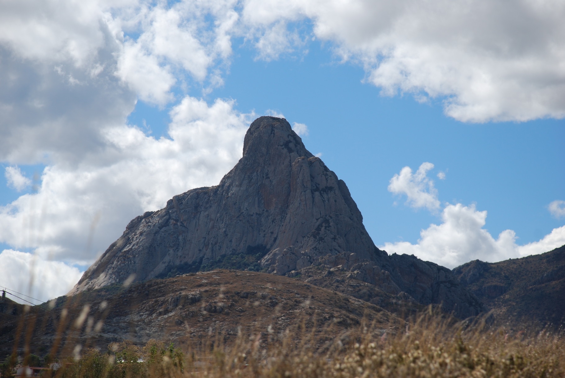 Pena de Bernal (der drittgrößte Monolith der Welt)
