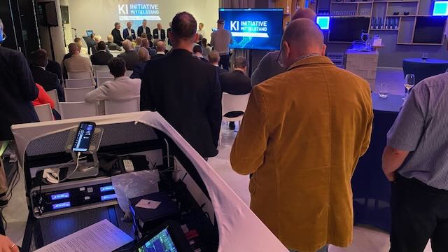 Was kostet Veranstaltungstechnik in Hamburg? Preise für 70, 100 und 300 Gäste im Überblick