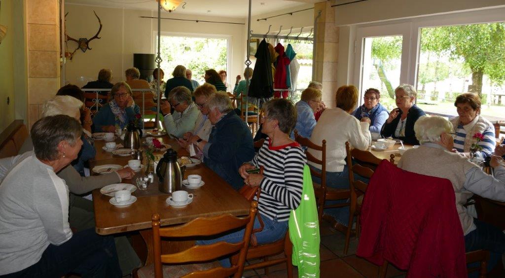 Kaffee trinken bei Kemken in Habichtswald