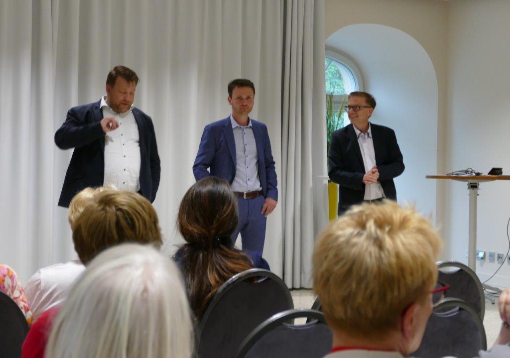 Diskussion mit M. Queckemeyer, J. Pohlmann und Frank Henning
