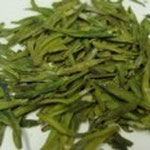 龍井茶（ろんじんちゃ） 緑茶の代表格。 扁平な茶葉が特徴的。 