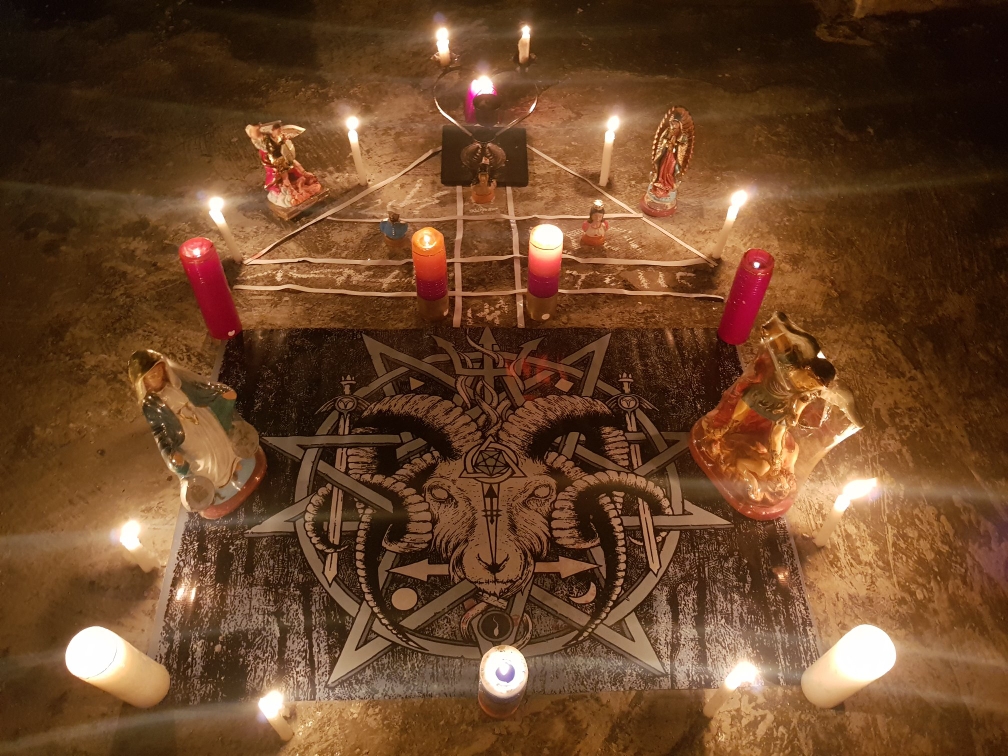Página web de maestrosdelconjuroyeldominio