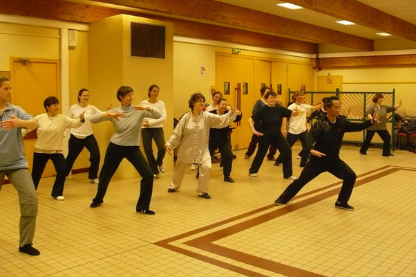 Cours de Taichi Chuan avec Philippe Nguyen, salle des fêtes d'Ailly-sur-Noye