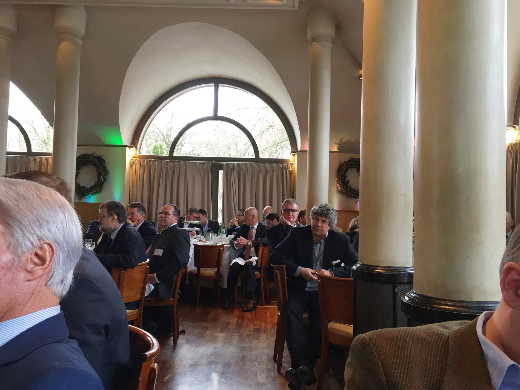 Die Gäste beim BRSI Turnaround Breakfast ...  namhafte Unternehmensberater, Interim Manager, Rechtsanwälte, Wirtschaftsprüfer, Finanzdienstleister und Investoren.